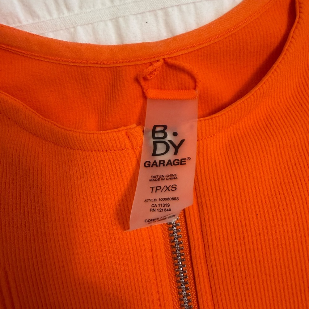 Garage Orange Ribbed Crop Top - Picture 4 of 4